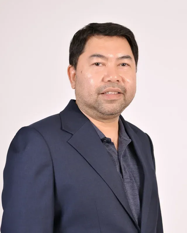 ผศ. สุธน แซ่ว่อง